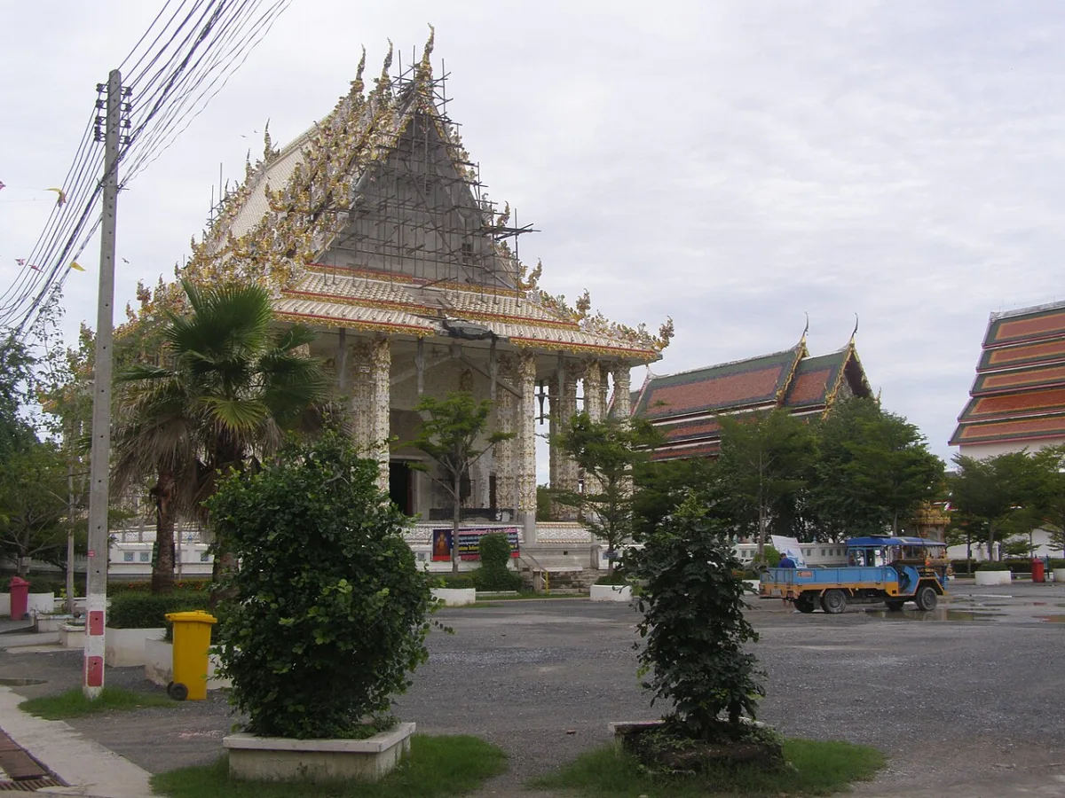ทิวทัศน์ชนบทในเขตเมืองสุพรรณบุรี จังหวัดสุพรรณบุรี ประเทศไทย
